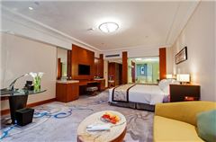 Superior Queen Room