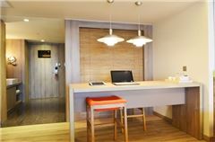 Wooden Panoramic Queen Room