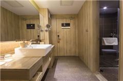 Wooden Twin Room