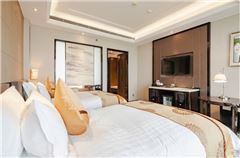 Deluxe River-view Standard Room