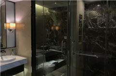 Luxury Suite