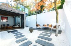 Twin Maple Courtyard