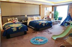 Paul Frank Family Twin Room