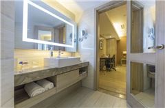Wooden Queen Room