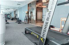 Fitness- und Unterhaltungsmöglichkeiten