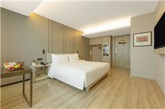 Executive Queen Room