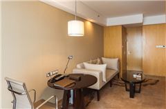 Executive Queen Room