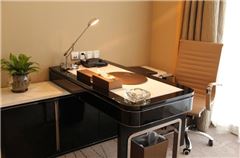 Business Standard Room
