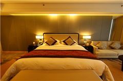 Executive Queen Room