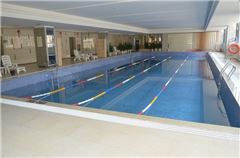 piscine intérieure