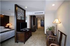 Courtyard Suite