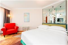 Superior Queen Room