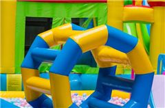 Parco giochi per bambini / miniclub