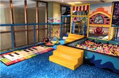 Aire de jeux pour enfants / club pour enfants