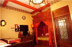 Chinese Deluxe Honeymoon Room