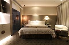City-view Queen Room