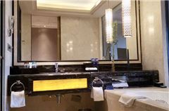 Executive Deluxe River-view Twin Room