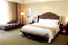 Executive Deluxe Queen Room