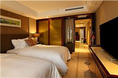Superior  Twin  Suite