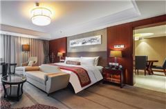 Senior Business 3-Bedroom Suite