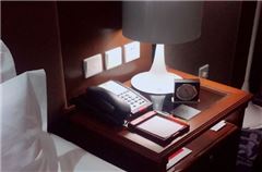 Business Queen Room