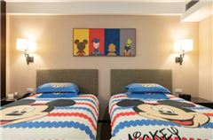 Mickey baby Family Room