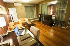 Premium Suite