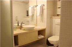 Premium Suite
