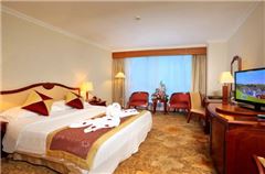 Business Queen Room