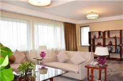 Executive Lake-view Suite
