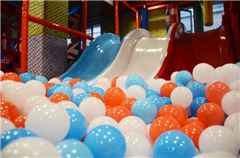 Aire de jeux pour enfants / club pour enfants