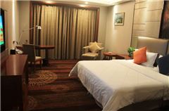 Superior Garden-view Queen Room
