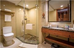 Superior Garden-view Queen Room