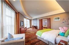 Thematic Family Room