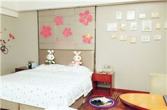 Thematic Couple Room