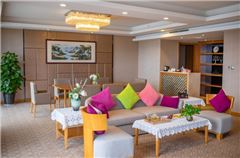 Executive Panoramic Suite