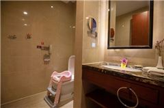 Thematic Family Room