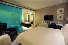 Superior Business Room