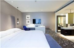 Superior Business Room