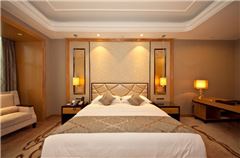 Executive Queen Room