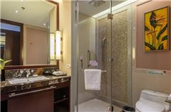 Executive Queen Room