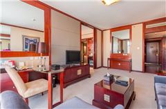 Deluxe Executive Suite