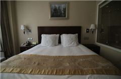 Superior Business Room
