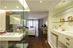 Courtyard Room
