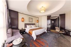 Standard Queen Room