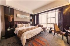 Standard Queen Room