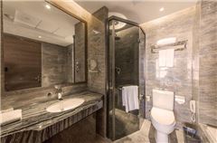 Business Queen Suite