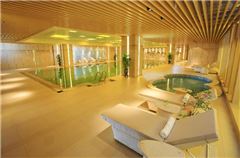 Indoor swimming pool