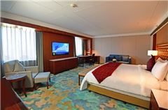 Crowne Plaza Deluxe Room