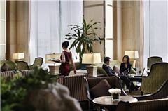 Lobby-Lounge